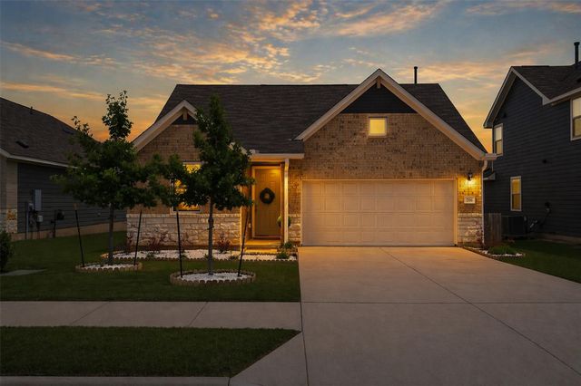 206 Palo Brea LOOP, Hutto, TX 78634