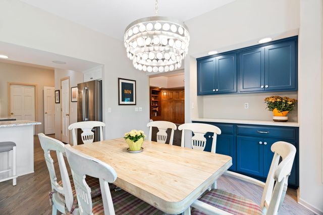 11808 Tapestry Lane, Hopkins, MN 55305