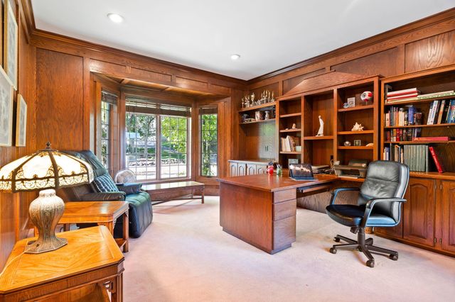 11808 Tapestry Lane, Hopkins, MN 55305