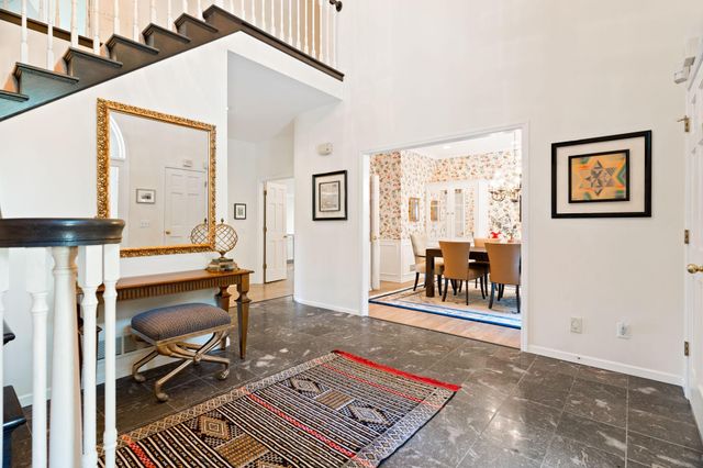 11808 Tapestry Lane, Hopkins, MN 55305