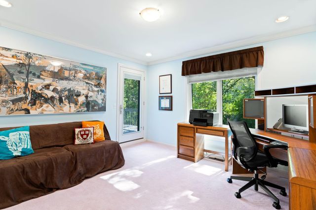 11808 Tapestry Lane, Hopkins, MN 55305