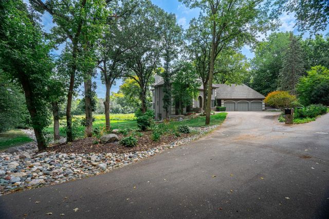 11808 Tapestry Lane, Hopkins, MN 55305