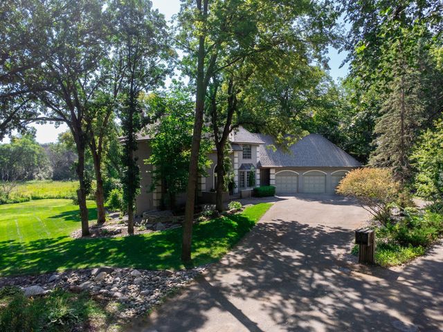 11808 Tapestry Lane, Hopkins, MN 55305