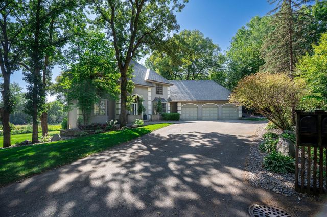 11808 Tapestry Lane, Hopkins, MN 55305