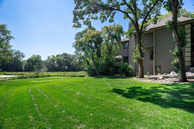 11808 Tapestry Lane, Hopkins, MN 55305