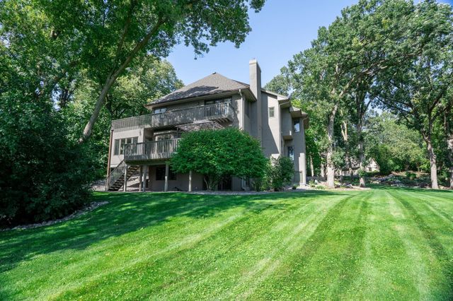 11808 Tapestry Lane, Hopkins, MN 55305