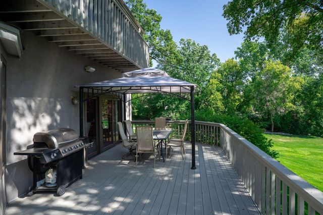 11808 Tapestry Lane, Hopkins, MN 55305