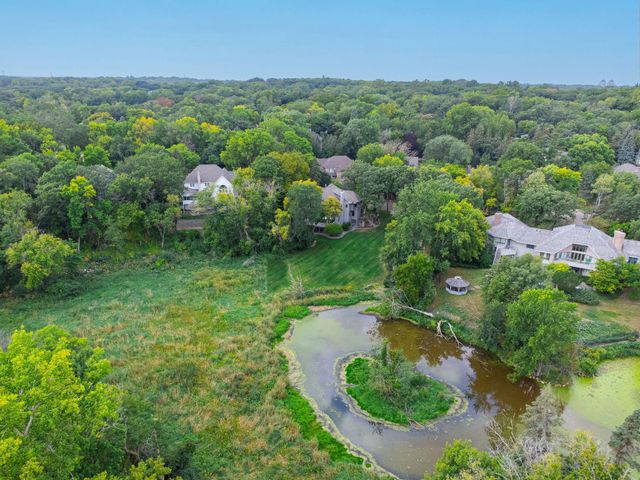 11808 Tapestry Lane, Hopkins, MN 55305