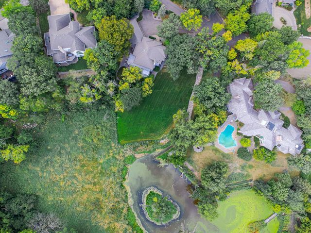 11808 Tapestry Lane, Hopkins, MN 55305