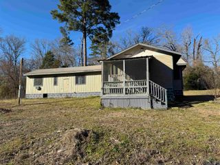 352 Parkwood St, Kilgore, TX 75662