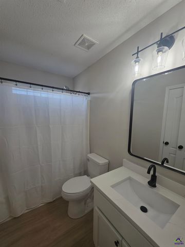 217 Butten Drive, Bonaire, GA 31005