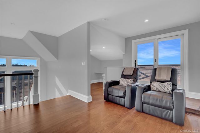 99 Parkside Drive, Point Lookout, NY 11569