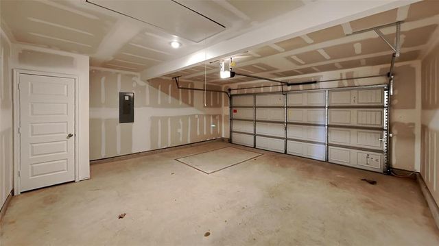 1177 Sunflower Lane, Newcastle, OK 73065