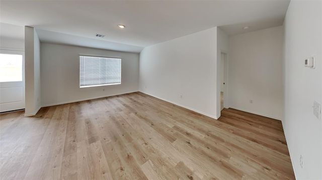 1177 Sunflower Lane, Newcastle, OK 73065