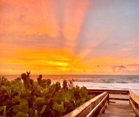 33 S OCEAN Avenue 501, Palm Beach Shores, FL 33404