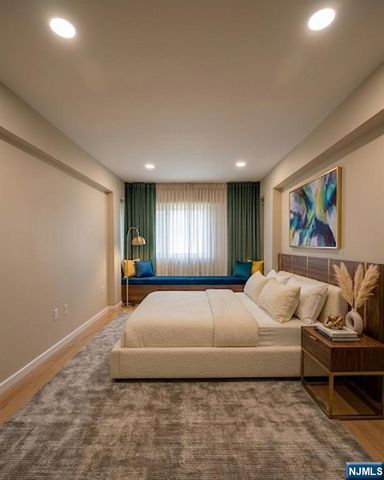 333 Grand Avenue 3M, Palisades Park, NJ 07650
