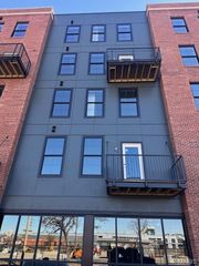 2300 LaSalle 211, St Louis, MO 63104