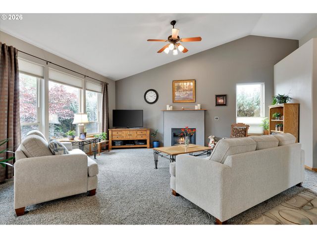 40442 Therese St, Sandy, OR 97055