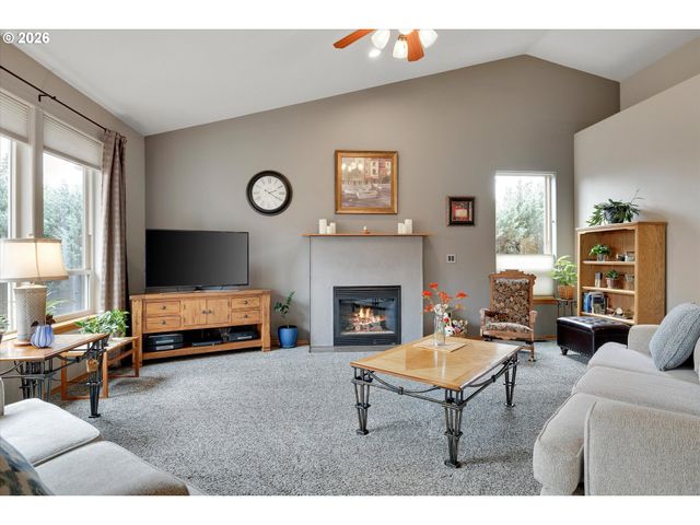 40442 Therese St, Sandy, OR 97055