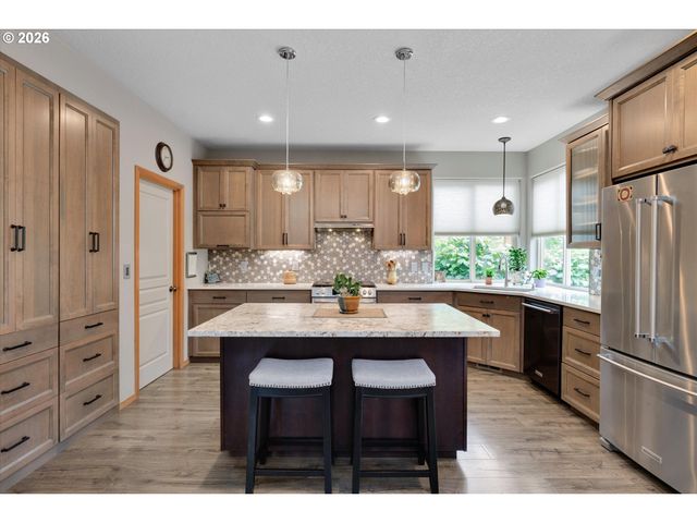 40442 Therese St, Sandy, OR 97055