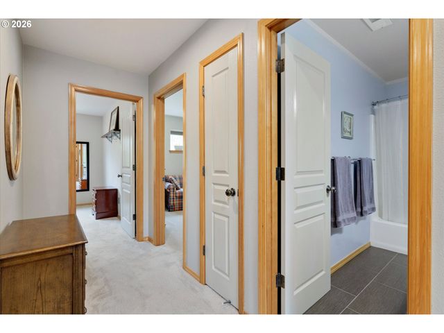 40442 Therese St, Sandy, OR 97055