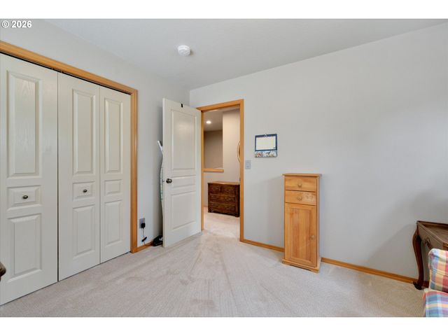 40442 Therese St, Sandy, OR 97055