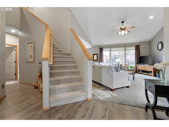 40442 Therese St, Sandy, OR 97055
