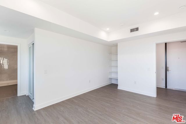 843 Wilcox Avenue 401, Los Angeles, CA 90038