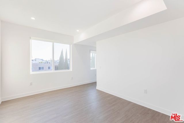 843 Wilcox Avenue 401, Los Angeles, CA 90038