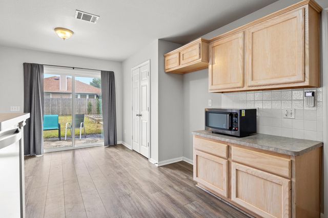448 Tobin DR, Buda, TX 78610