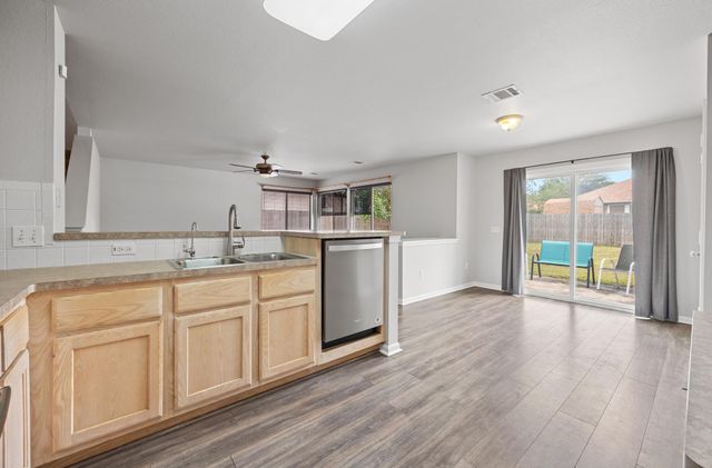 448 Tobin DR, Buda, TX 78610