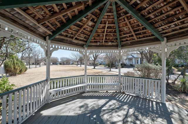 448 Tobin DR, Buda, TX 78610