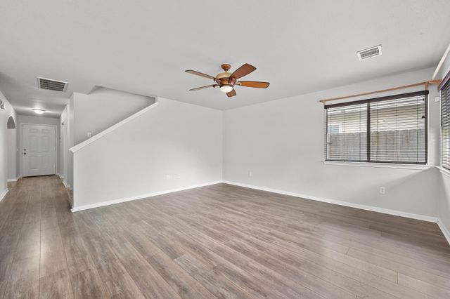 448 Tobin DR, Buda, TX 78610