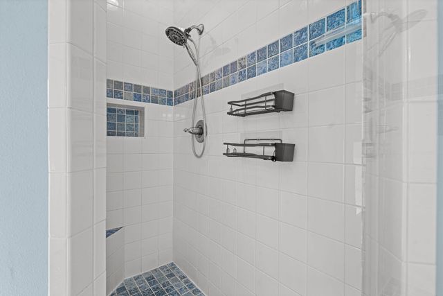 125 Smugglers Cove Court, Panama City Beach, FL 32413