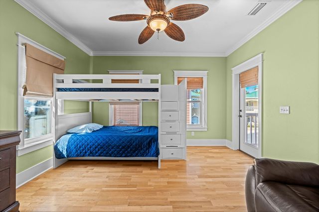 125 Smugglers Cove Court, Panama City Beach, FL 32413