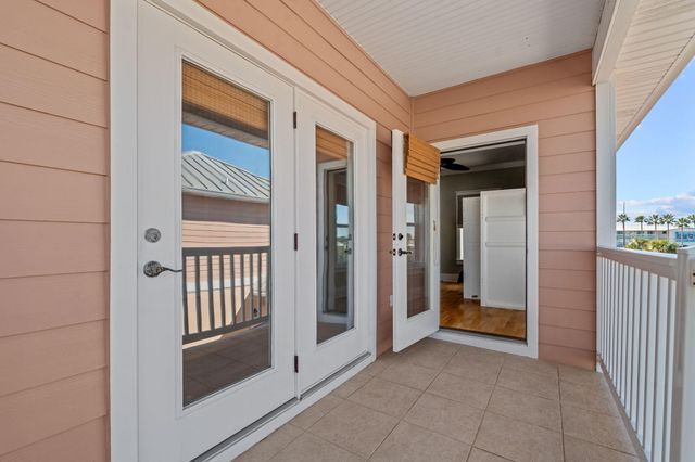 125 Smugglers Cove Court, Panama City Beach, FL 32413