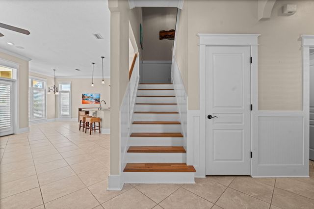 125 Smugglers Cove Court, Panama City Beach, FL 32413