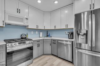 65 Townsend Ct, Franklin Twp., NJ 08823