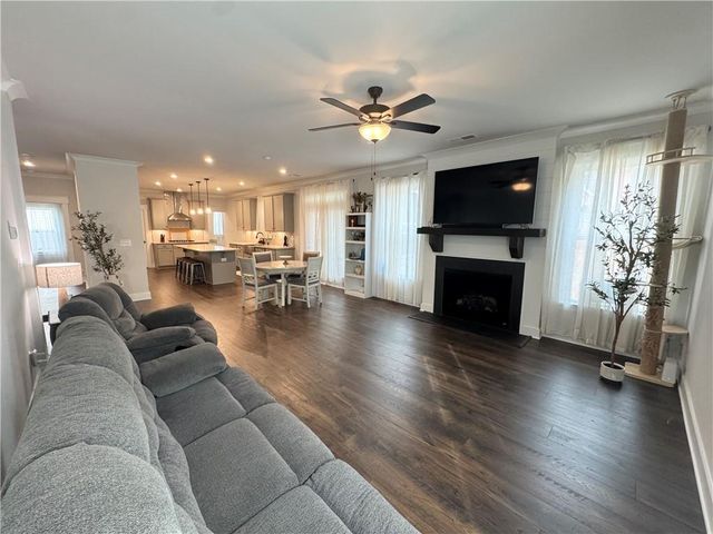 4692 Cooling Water SW Circle, Powder Springs, GA 30127