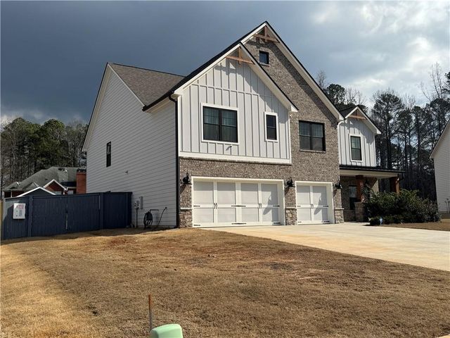 4692 Cooling Water SW Circle, Powder Springs, GA 30127