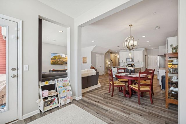 5573 Yucca Lane N, Plymouth, MN 55446