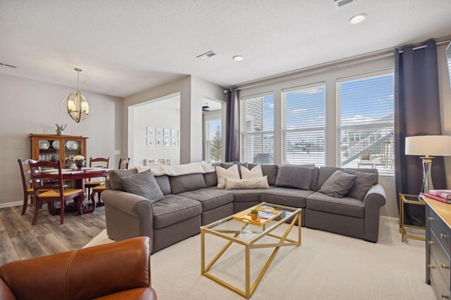 5573 Yucca Lane N, Plymouth, MN 55446