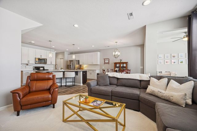 5573 Yucca Lane N, Plymouth, MN 55446