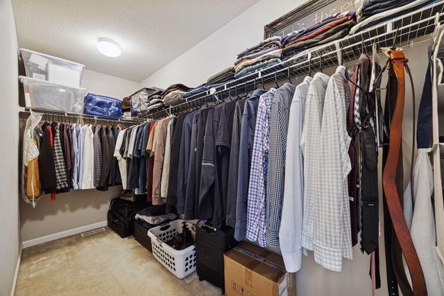 5573 Yucca Lane N, Plymouth, MN 55446