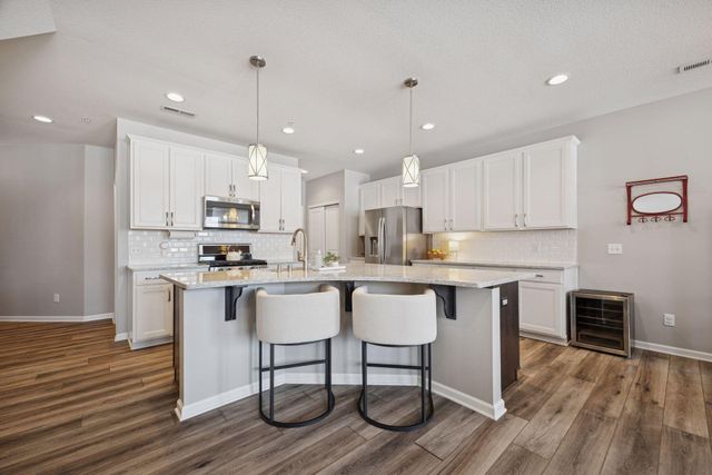 5573 Yucca Lane N, Plymouth, MN 55446