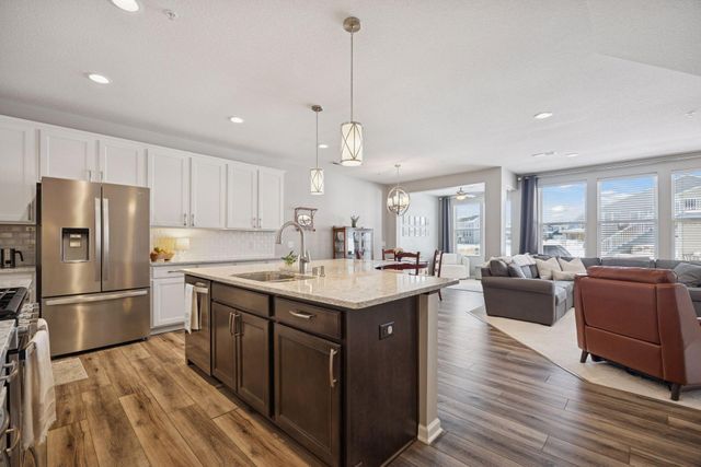 5573 Yucca Lane N, Plymouth, MN 55446