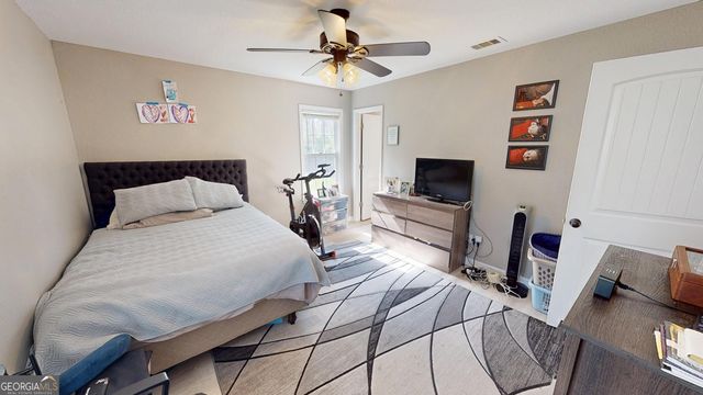 823 N Main Street, Statesboro, GA 30458