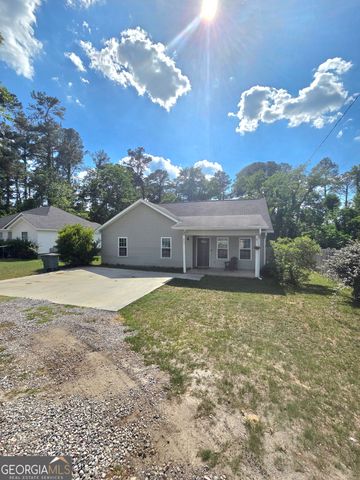 823 N Main Street, Statesboro, GA 30458