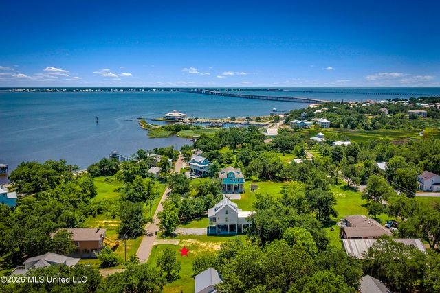 112 Leopold Street, Bay Saint Louis, MS 39520
