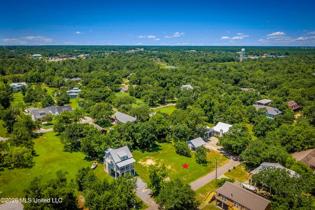 112 Leopold Street, Bay Saint Louis, MS 39520